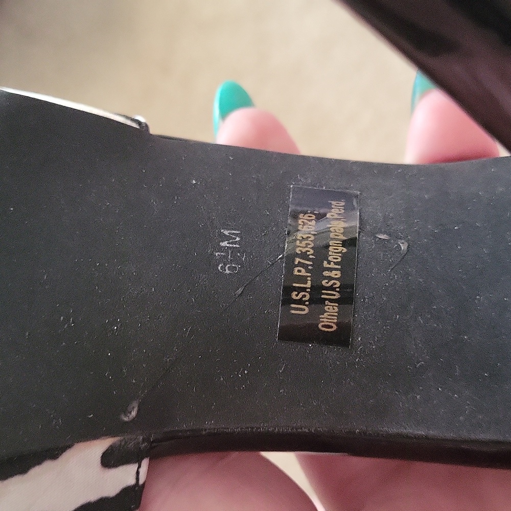 Guess Pump Heels - Picture 8 of 13
